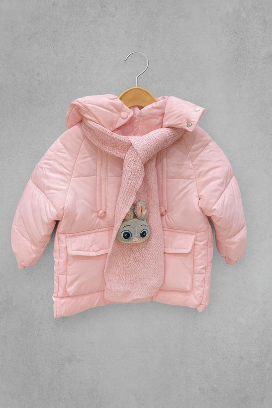 کاپشن دخترانه همراه باشال گردن